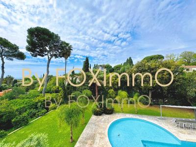 Maison - 346 m² - 7 pièces