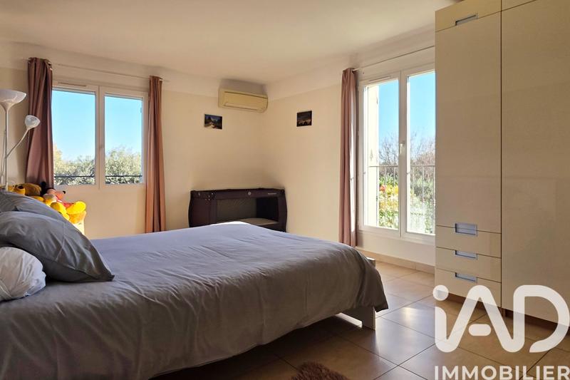 Maison - 348 m² - 12 pièces