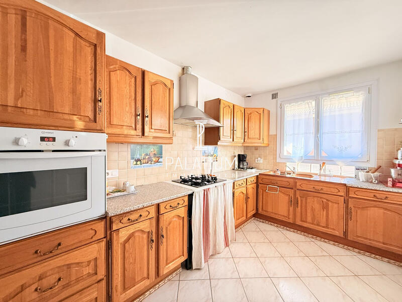 Maison - 121 m² - 4 pièces