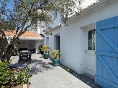 Maison - 110 m² - 4 pièces