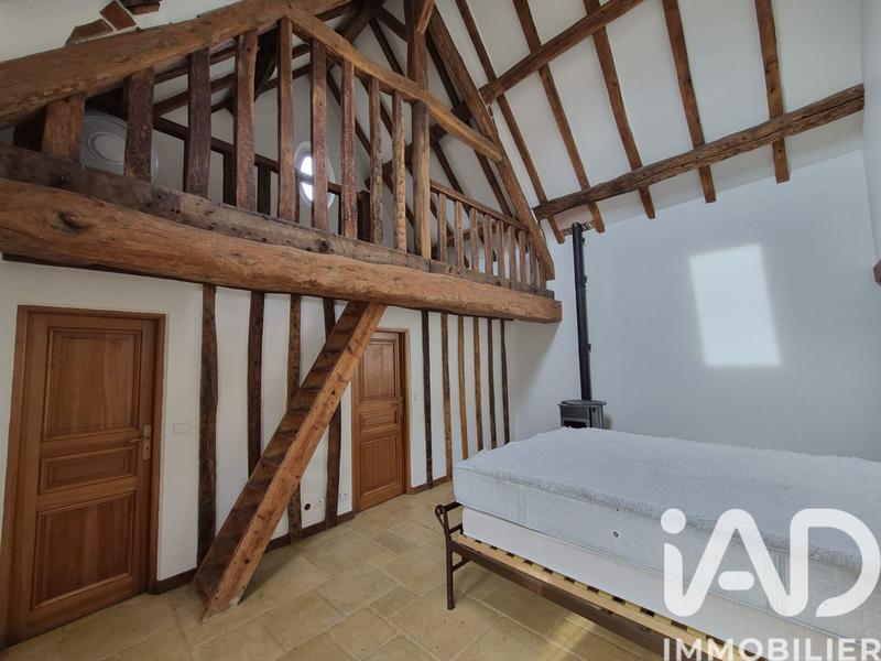 Maison - 702 m² - 20 pièces