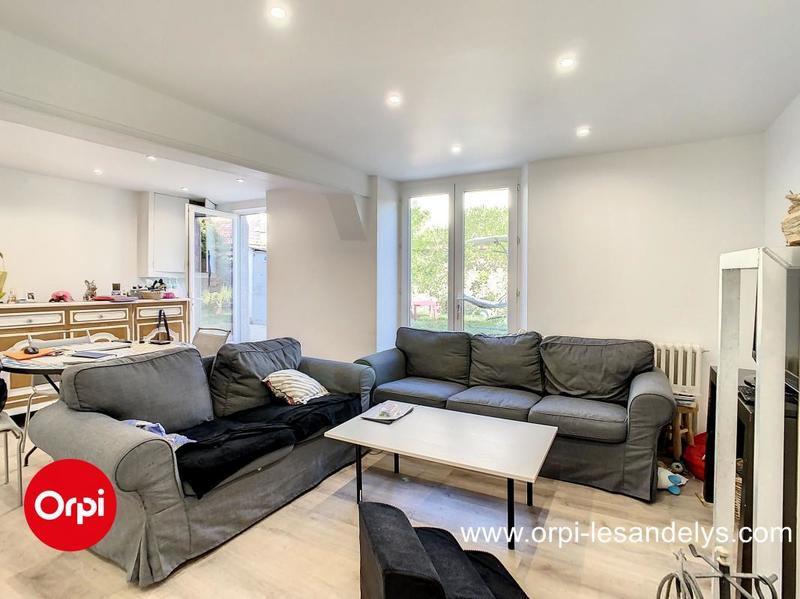 Maison - 210 m² - 8 pièces