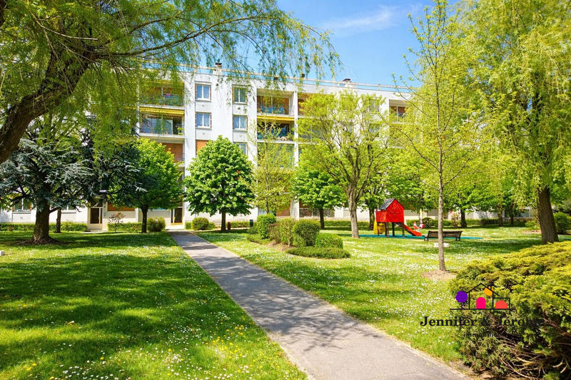 Appartement - 83 m² - 4 pièces