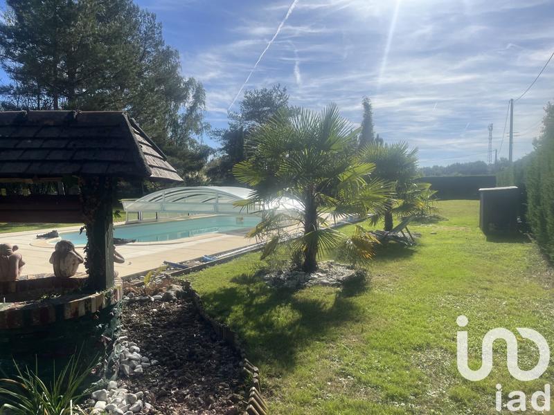 Maison - 180 m² - 8 pièces