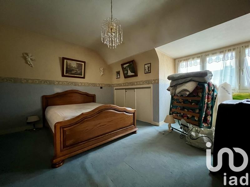 Maison - 219 m² - 7 pièces