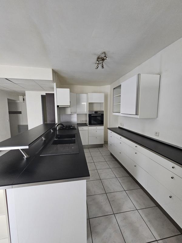 Appartement - 89 m² - 3 pièces