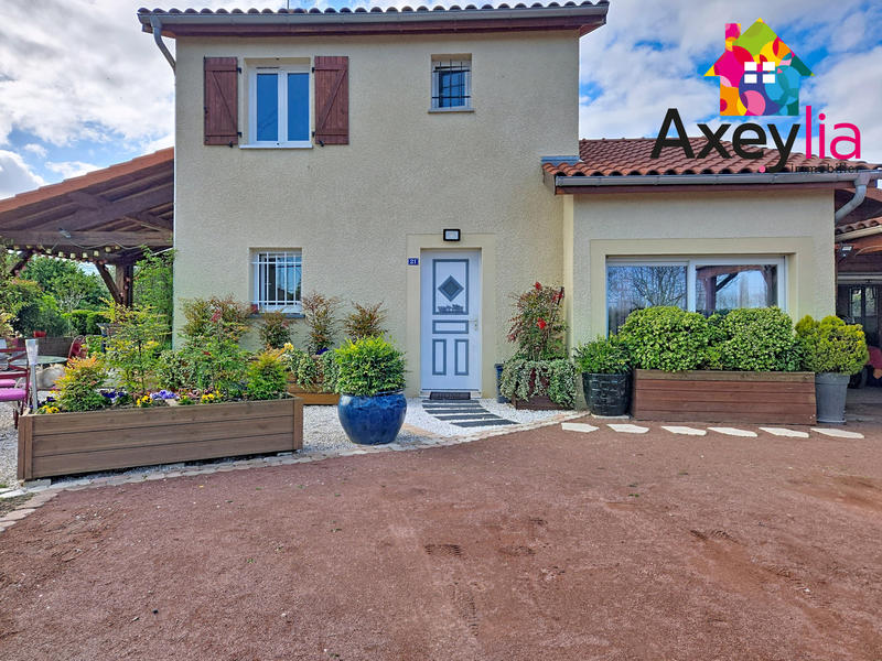 Maison - 98 m² - 5 pièces