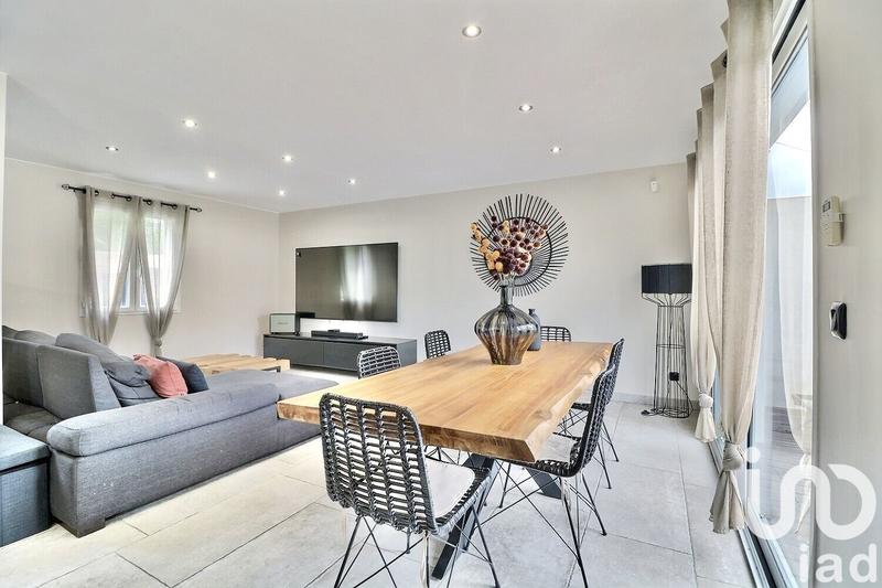 Maison - 101 m² - 4 pièces