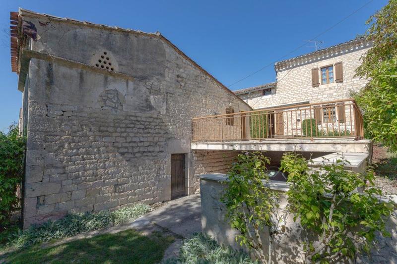 Maison en pierre - 192 m² - 6 pièces