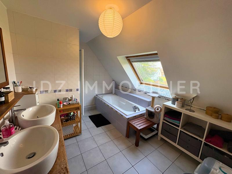 Maison - 107 m² - 5 pièces