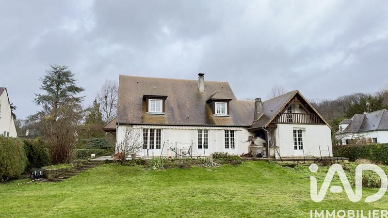 Maison - 235 m² - 7 pièces