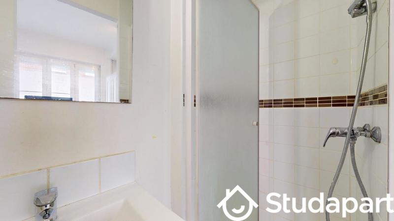 Chambre - 17 m² - 1 pièce