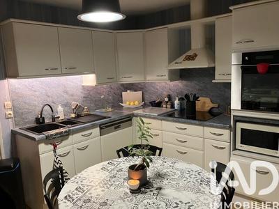 Maison - 88 m² - 4 pièces