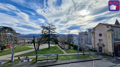 Appartement - 136 m² - 4 pièces