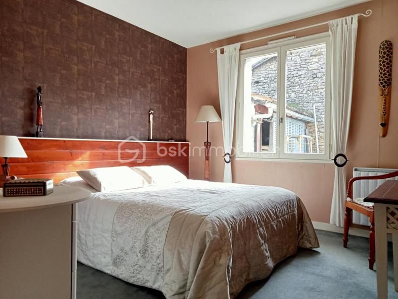 Maison chambre d'hôtes - 176 m² - 9 pièces
