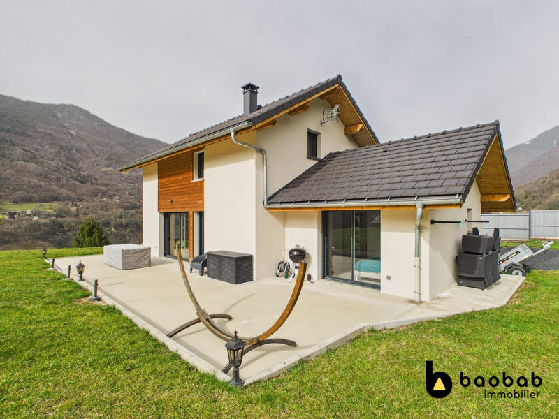 Maison - 100 m² - 5 pièces