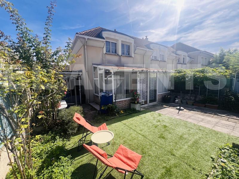 Maison - 91 m² - 5 pièces