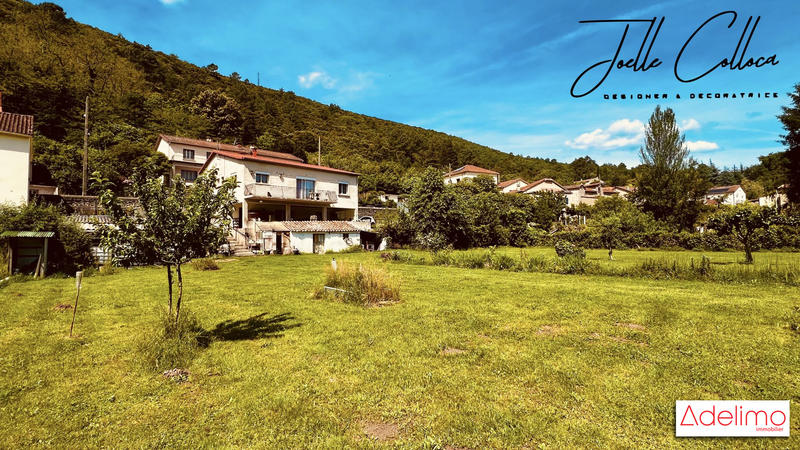 Maison - 140 m² - 5 pièces