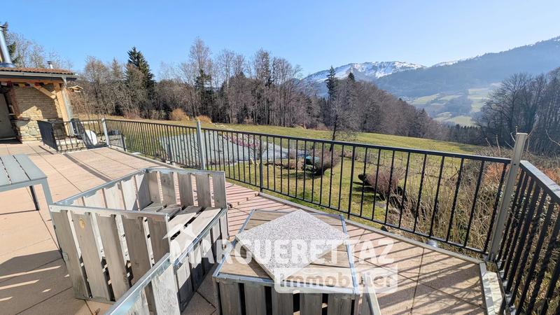 Maison - 190 m² - 5 pièces