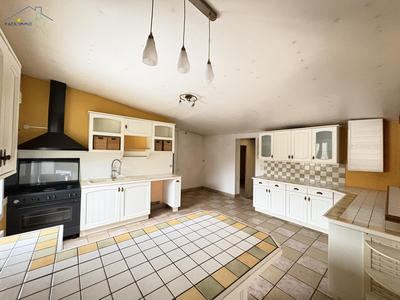 Maison - 120 m² - 5 pièces