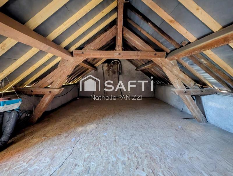 Maison - 96 m² - 4 pièces