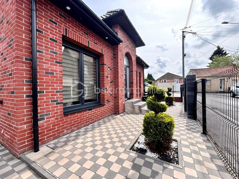 Pavillon - 100 m² - 5 pièces