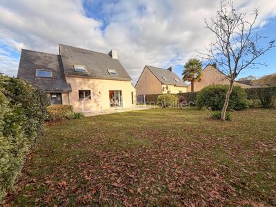 Maison - 102 m² - 5 pièces