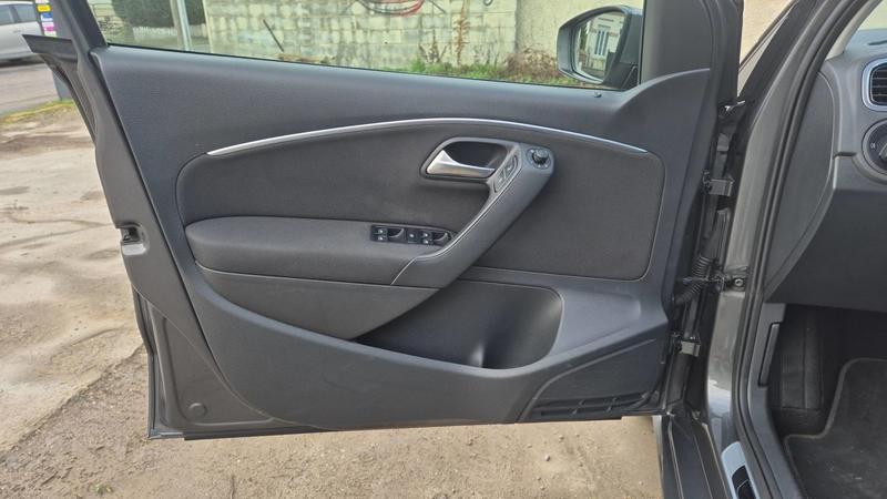 Volkswagen Polo 1.2 Tsi 90 Allstar - Automatique