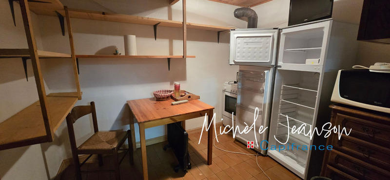 Local d'activité / Entrepôt - 213 m² - 3 pièces