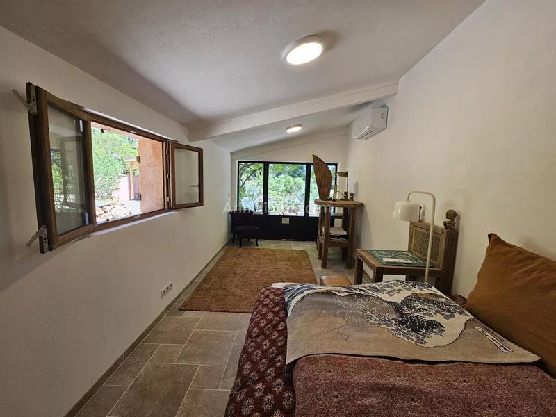 Maison - 155 m² - 5 pièces