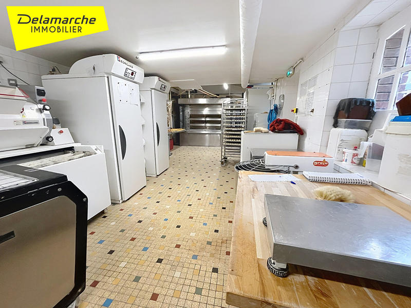 Maison - 185 m² - 10 pièces