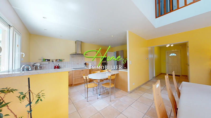 Maison - 148 m² - 7 pièces