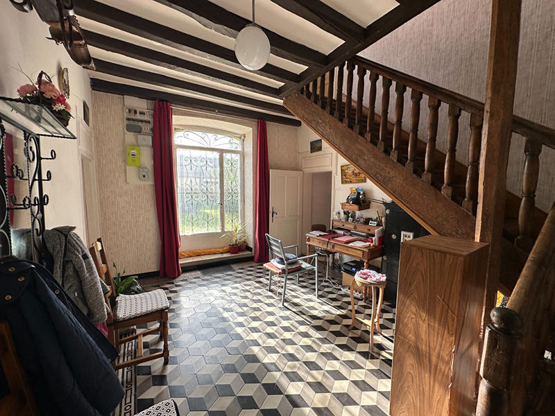 Maison - 266 m² - 8 pièces