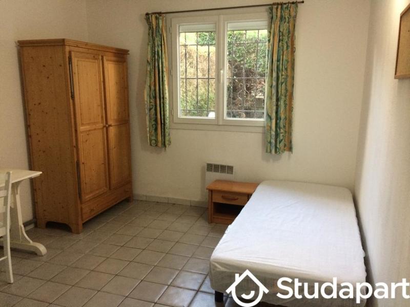 Chambre - 13 m² - 1 pièce