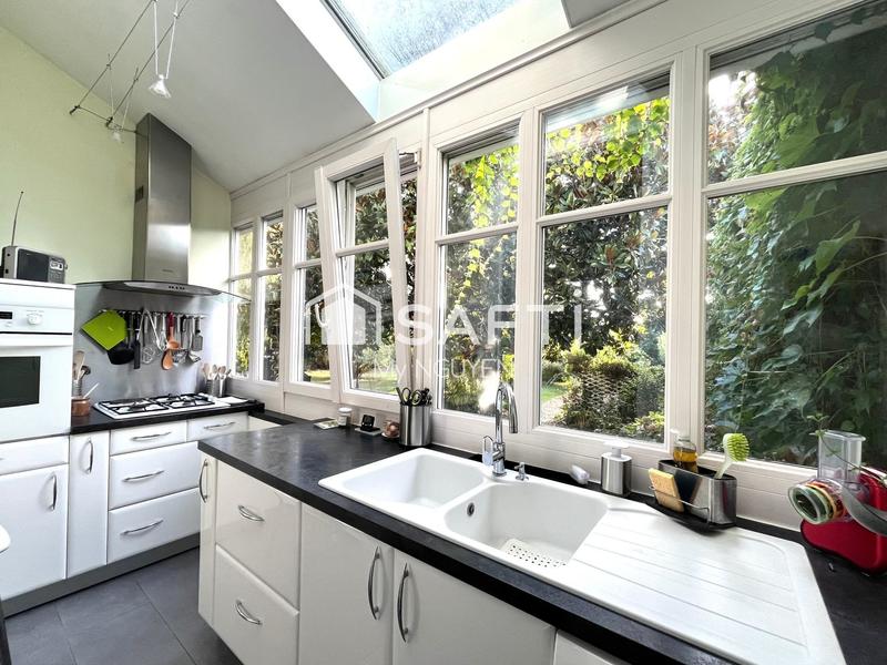 Maison - 178 m² - 7 pièces