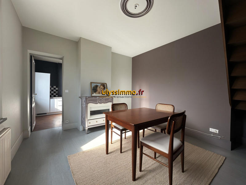 Maison - 177 m² - 9 pièces