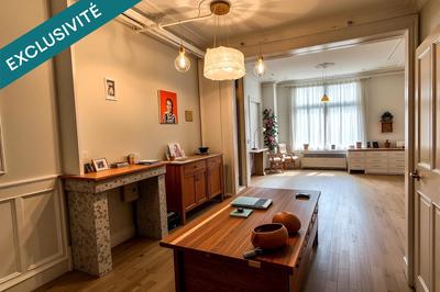 Maison - 161 m² - 9 pièces