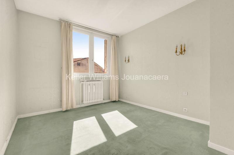 Appartement - 98 m² - 4 pièces