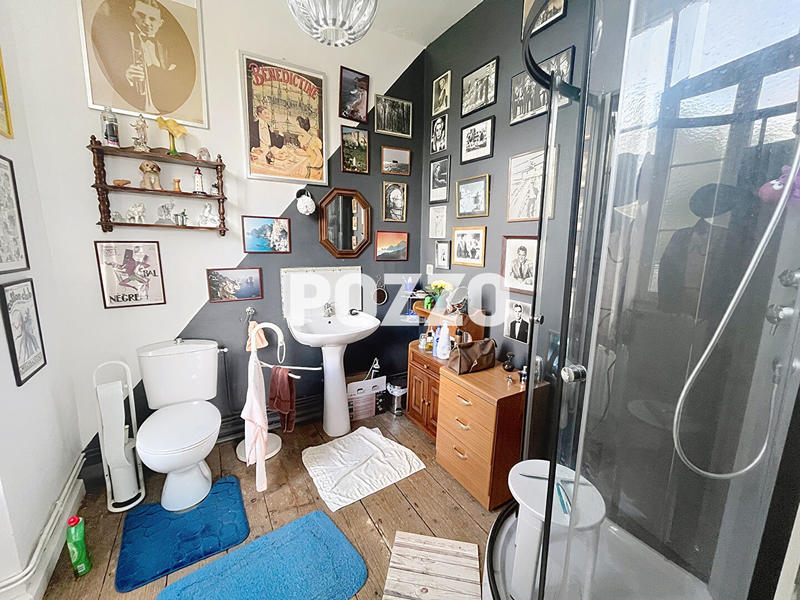 Maison - 165 m² - 7 pièces