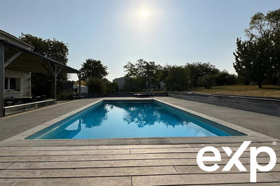 Maison - 307 m² - 10 pièces