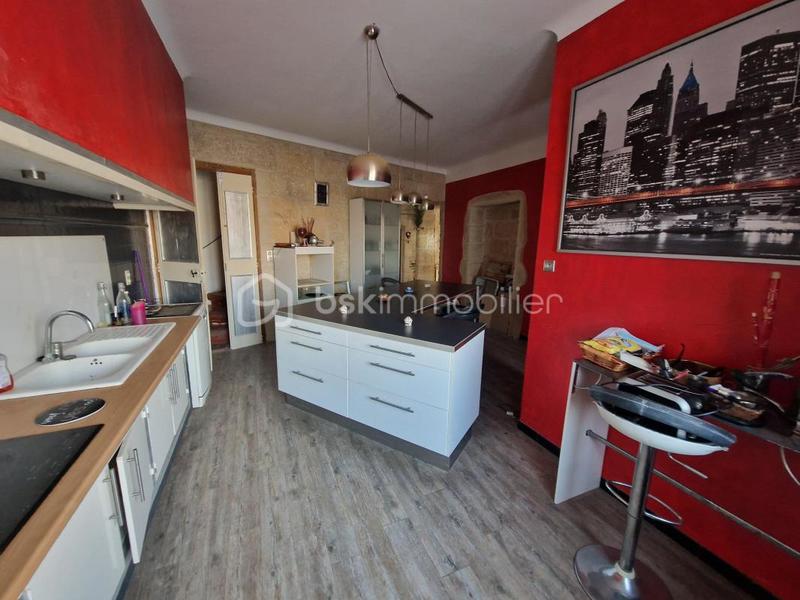 Maison - 336 m² - 15 pièces