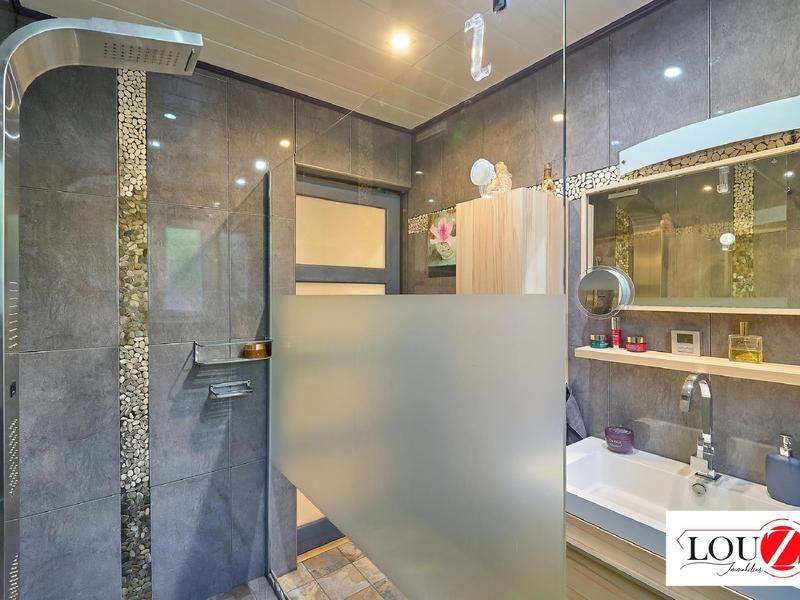 Maison - 106 m² - 5 pièces