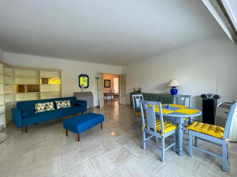 Appartement - 81 m² - 3 pièces