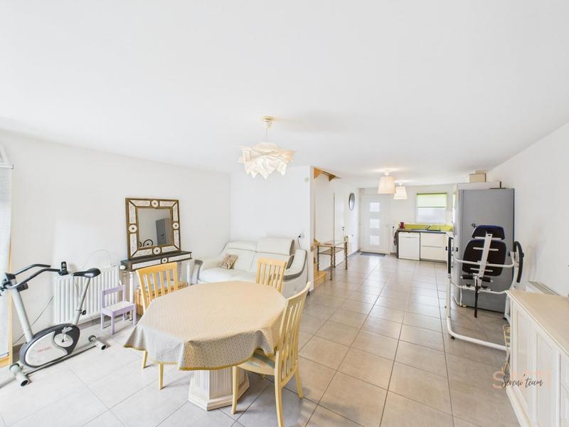 Maison - 85 m² - 4 pièces