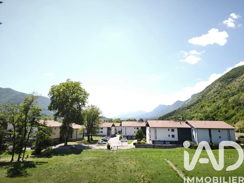 Appartement - 111 m² - 4 pièces