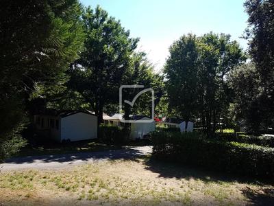 Propriété - 54 000 m² - 1 pièce