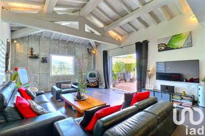 Maison - 182 m² - 5 pièces