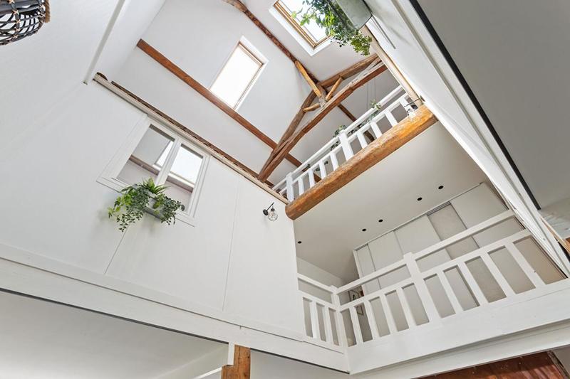 Maison - 198 m² - 7 pièces