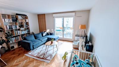 Appartement - 86 m² - 4 pièces