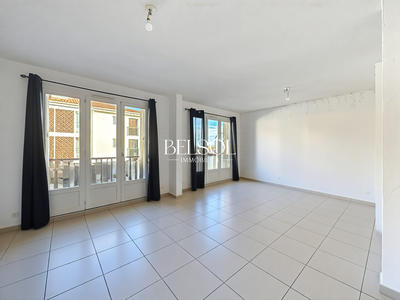 Appartement - 74 m² - 3 pièces